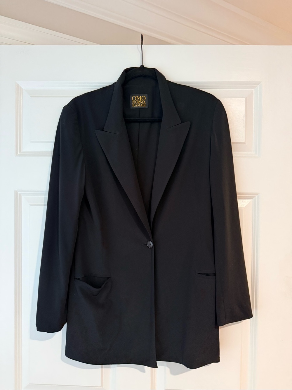 Black Single-Button Women's Blazer